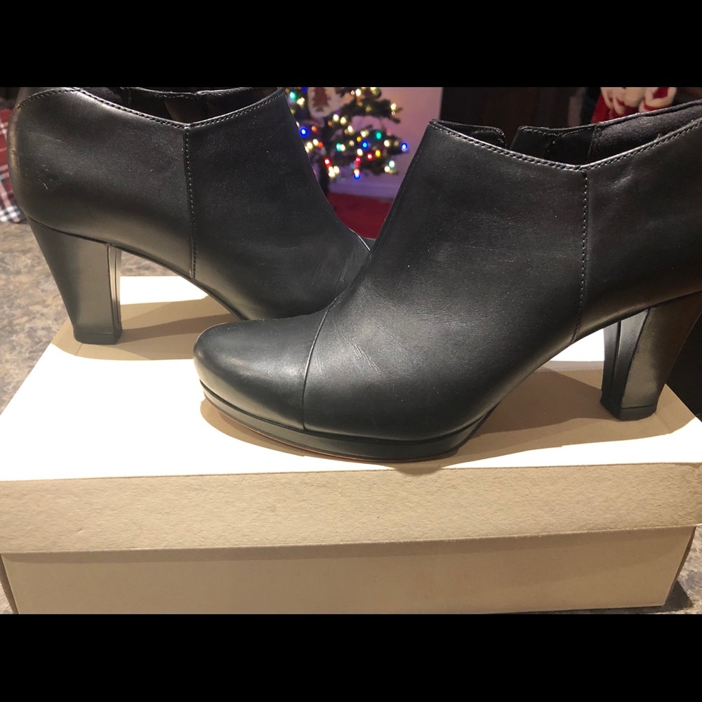 Clarks | Chorus Jingle - USED